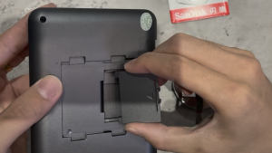 Cover can be fully removed