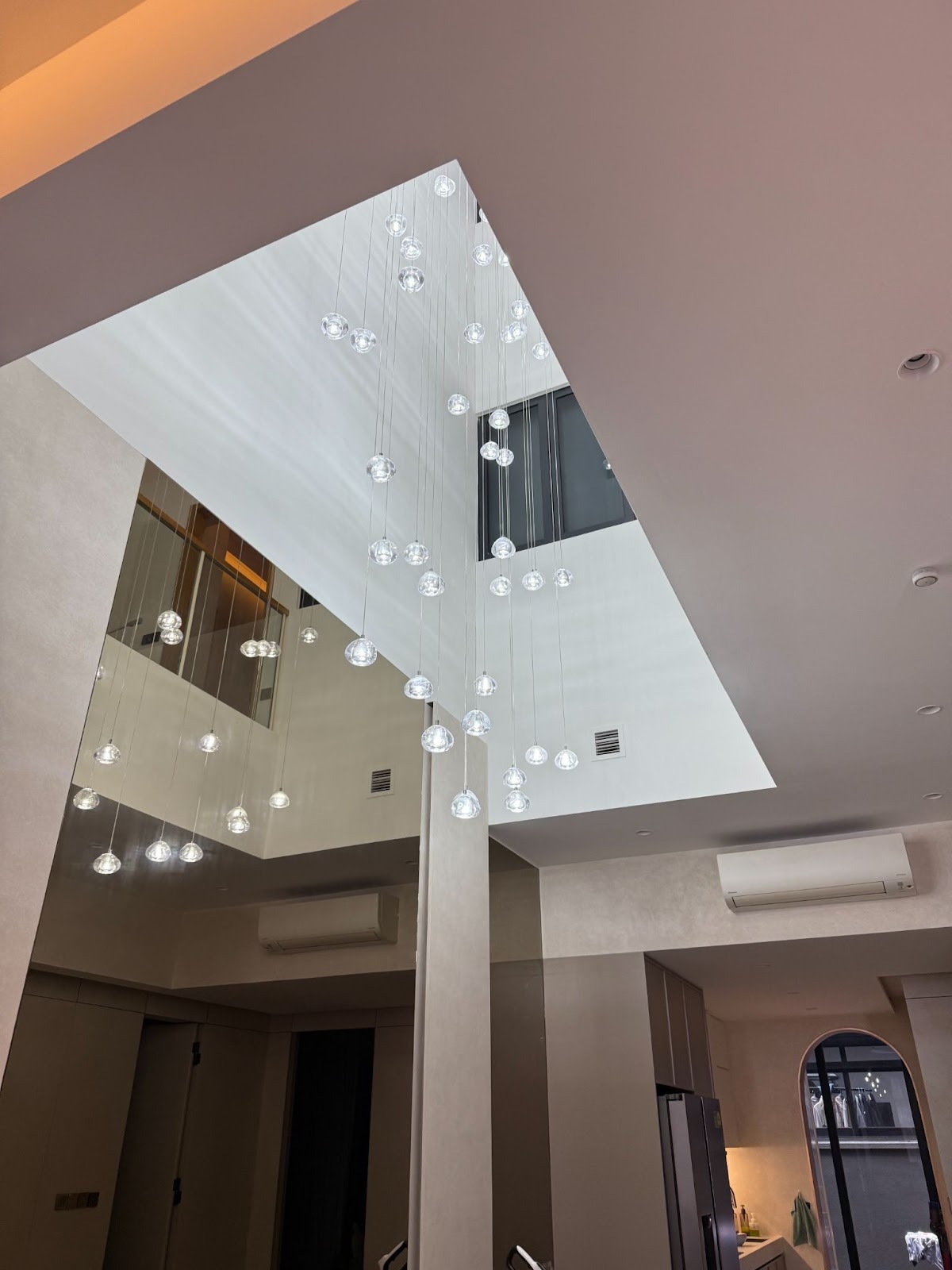 Luxus Hill Smart Home